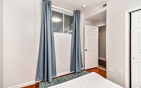 Amazing 2Bd Steps From The Convention Center